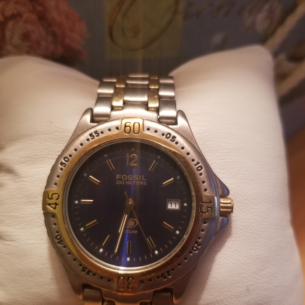 Fossil watch